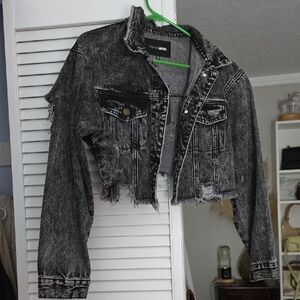 Fashion Nova Cropped Distressed Acid-Wash Denim Jacket - Black/Grey
